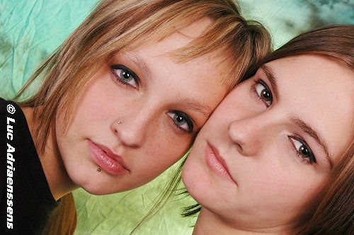 Britt V. & Dorien A. 12