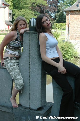 Caroline A. & Kelly V.R. 03