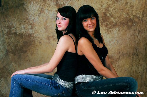 Hannelore J. & Sharon E. 01