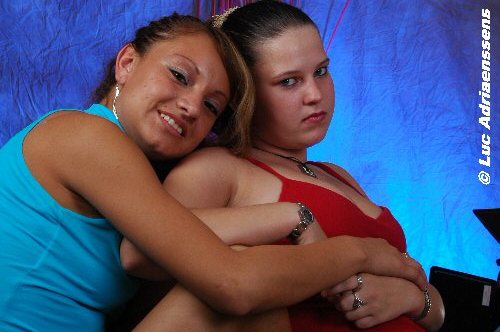 Karina S & Nathalie V. 06
