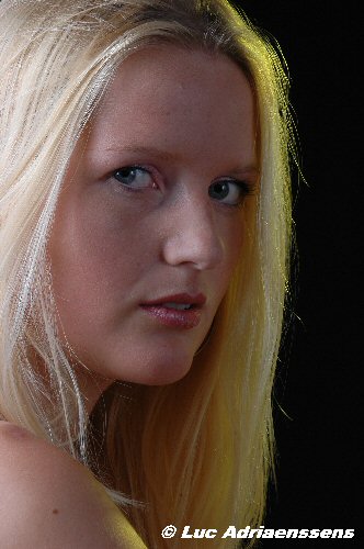 Karoline 27