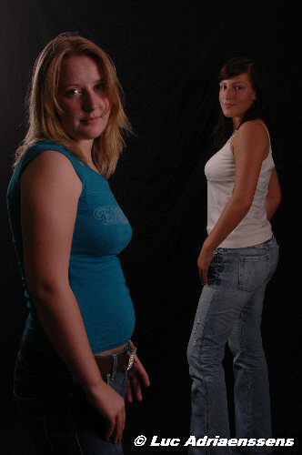 Kelly B; & Laetitia 01