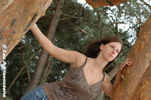 Lesley V. 09