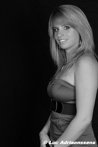 Nika G 01